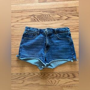 Abercrombie The Mom Short